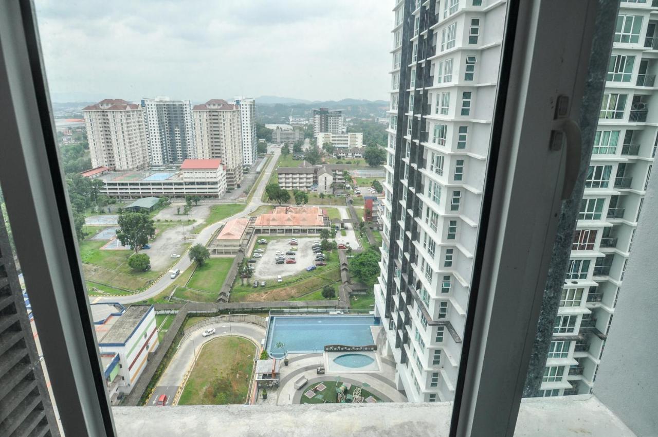 Azfa Duplex Suite At De Centrum Putrajaya Bangi Free Wifi Kajang Exterior foto